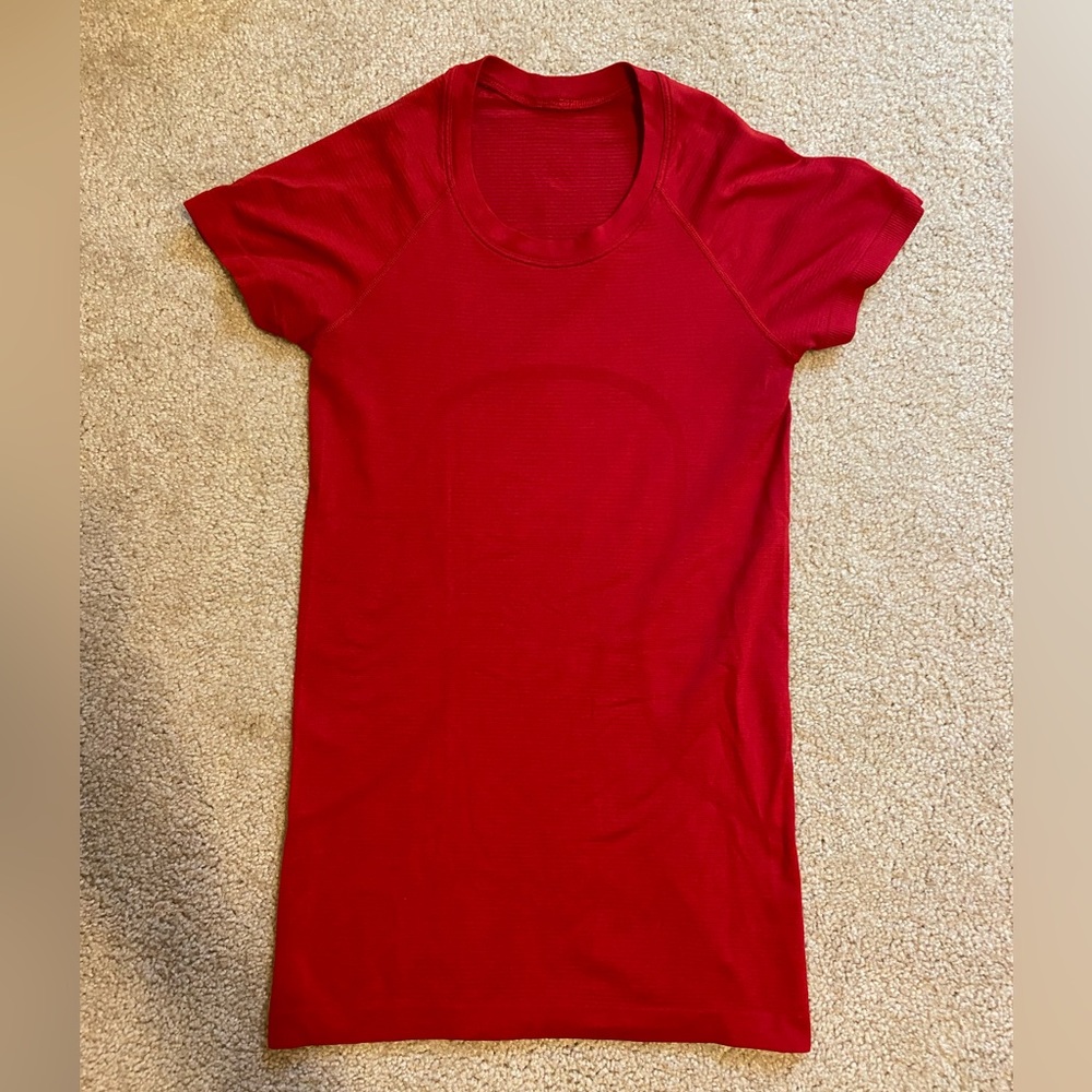 Lululemon Red Short Sleeve Swiftly Tech